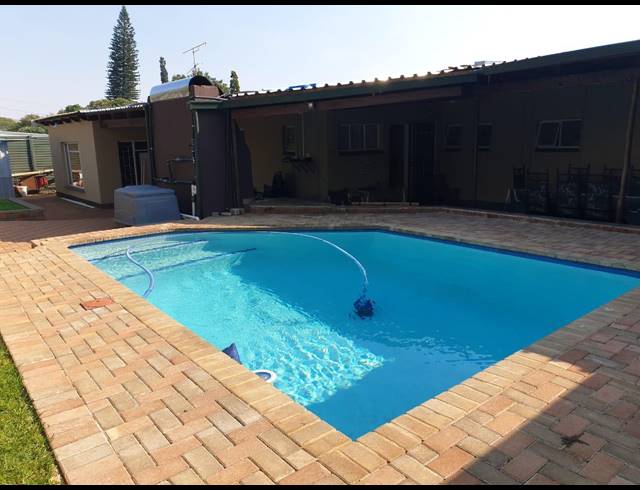 3 BEDROOM HOUSE SOLD IN SINOVILLE